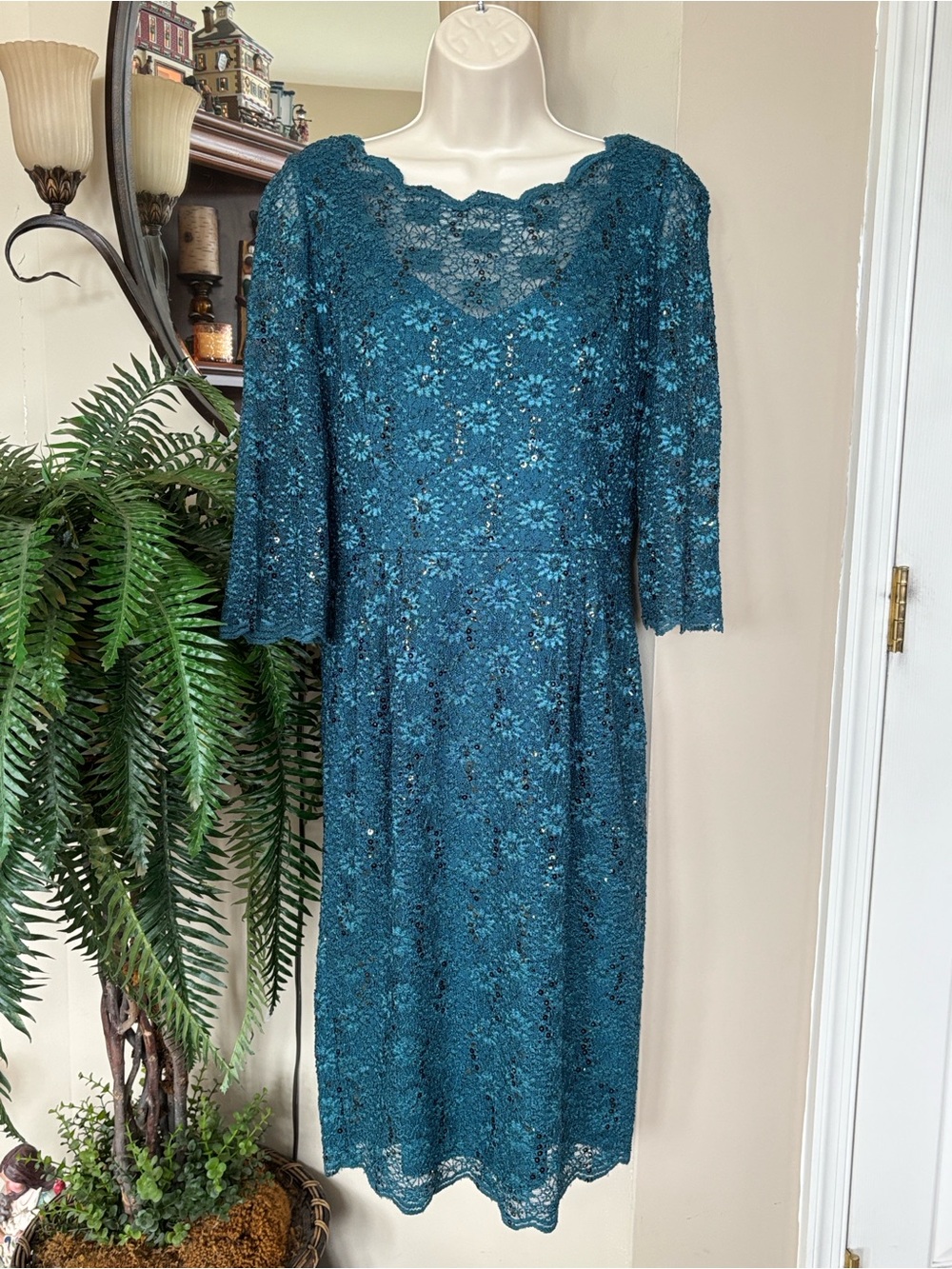 Alex Evenings Teal Floral Lace Overlay Midi Cocktail Dress 3/4 Sleeves Scalloped